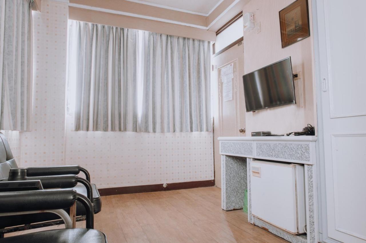 Tong Hsin Hotel Pingtung Exterior photo
