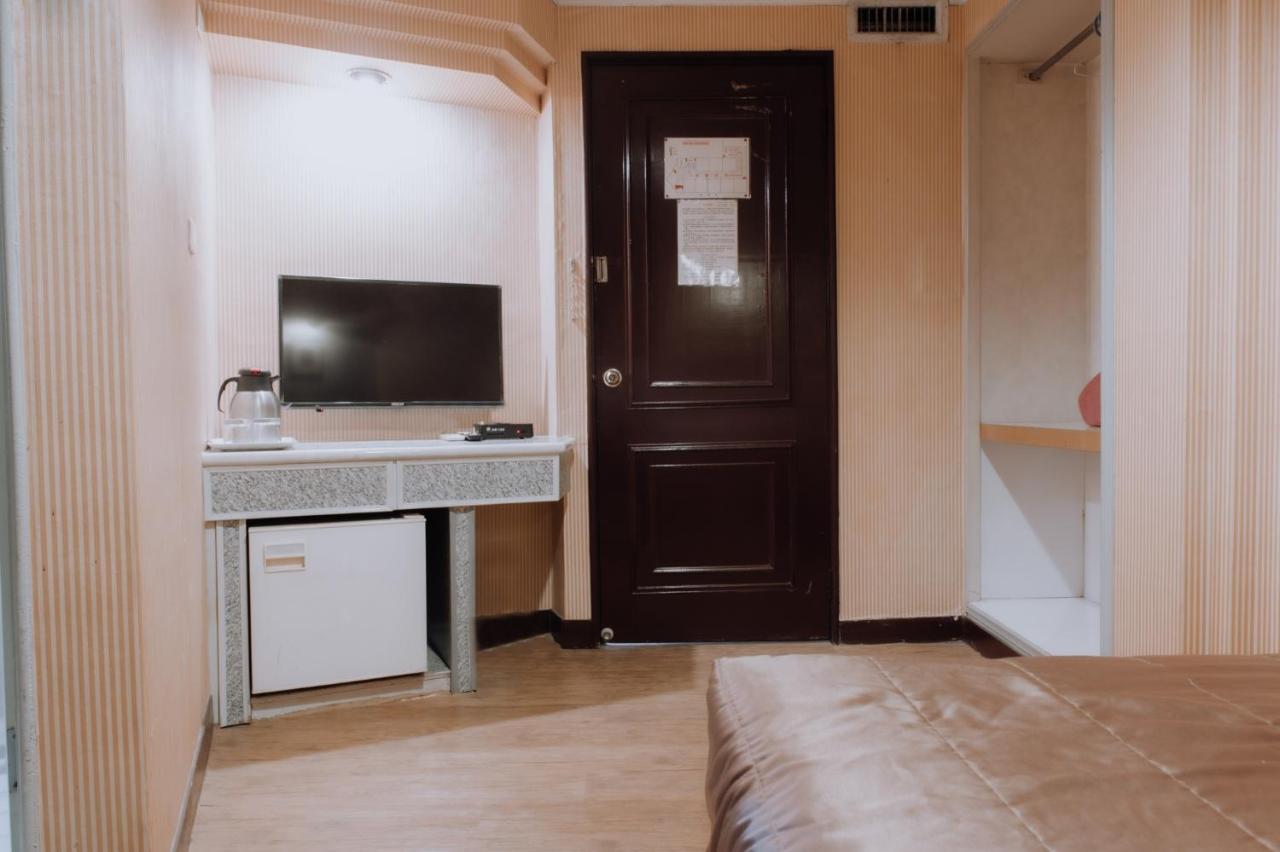 Tong Hsin Hotel Pingtung Exterior photo